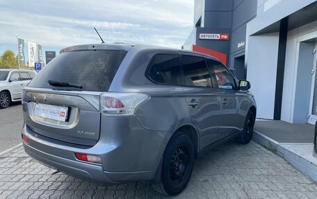 Mitsubishi Outlander III рестайлинг 3, 2012 год, 1 079 440 рублей, 16 фотография