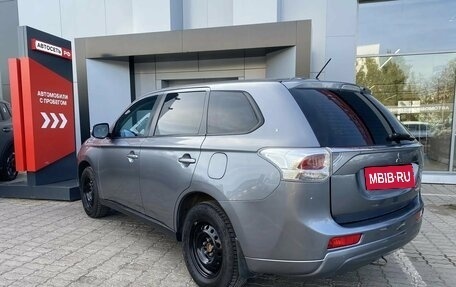 Mitsubishi Outlander III рестайлинг 3, 2012 год, 1 079 440 рублей, 18 фотография