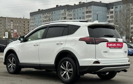 Toyota RAV4, 2016 год, 2 399 000 рублей, 5 фотография