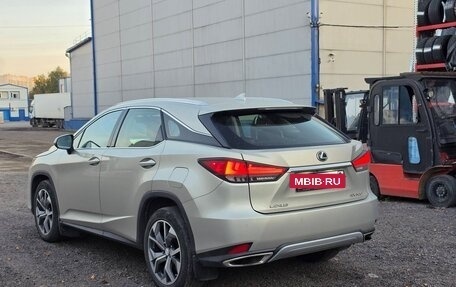Lexus RX IV рестайлинг, 2021 год, 3 800 000 рублей, 4 фотография