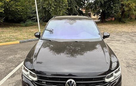 Volkswagen Tiguan II, 2021 год, 6 000 000 рублей, 2 фотография