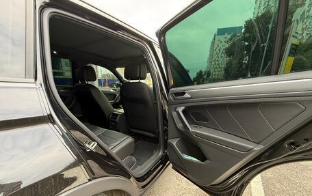 Volkswagen Tiguan II, 2021 год, 6 000 000 рублей, 10 фотография
