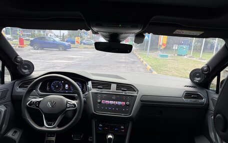 Volkswagen Tiguan II, 2021 год, 6 000 000 рублей, 14 фотография