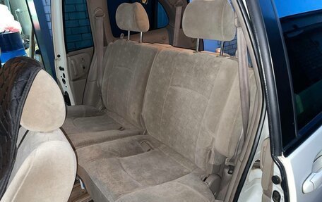 Nissan Liberty, 2001 год, 300 000 рублей, 11 фотография