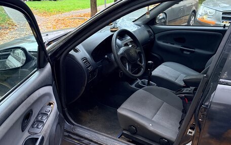 Mitsubishi Carisma I, 2003 год, 125 000 рублей, 5 фотография