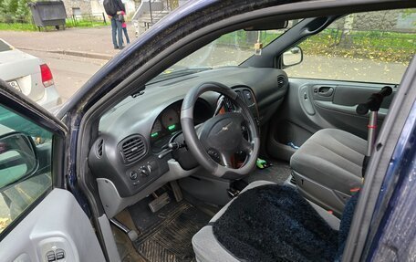 Chrysler Town & Country IV, 2004 год, 300 000 рублей, 6 фотография