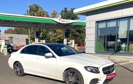 Mercedes-Benz E-Класс, 2017 год, 3 200 000 рублей, 1 фотография