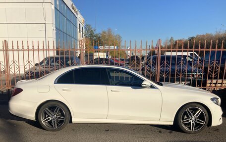 Mercedes-Benz E-Класс, 2017 год, 3 200 000 рублей, 5 фотография