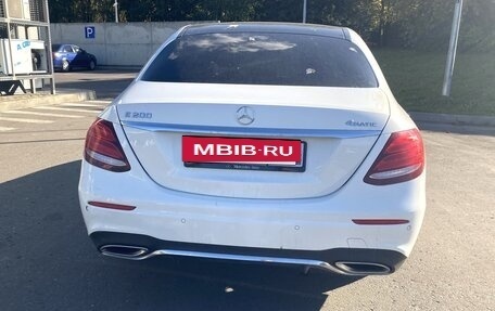 Mercedes-Benz E-Класс, 2017 год, 3 200 000 рублей, 12 фотография