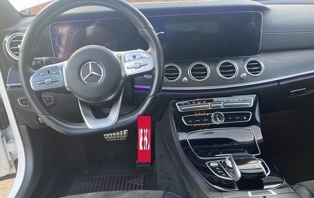 Mercedes-Benz E-Класс, 2017 год, 3 200 000 рублей, 17 фотография