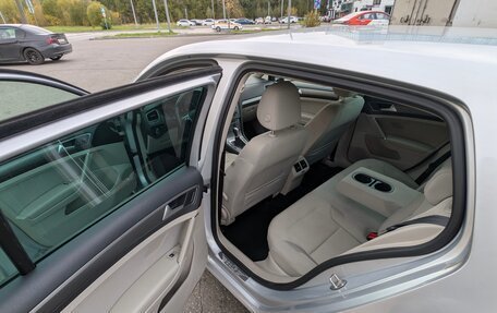 Volkswagen Golf VII, 2013 год, 1 300 000 рублей, 28 фотография
