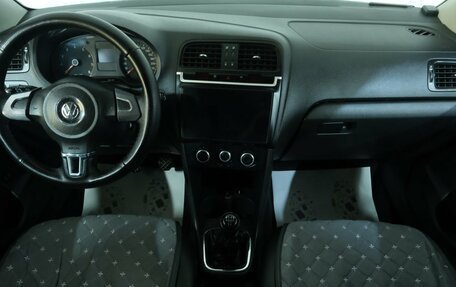Volkswagen Polo VI (EU Market), 2013 год, 649 000 рублей, 14 фотография