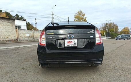 Toyota Prius, 2015 год, 1 400 000 рублей, 3 фотография