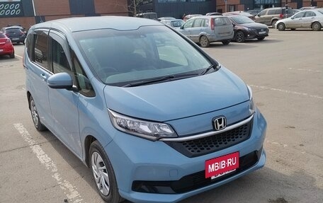 Honda Freed II, 2020 год, 1 750 000 рублей, 2 фотография