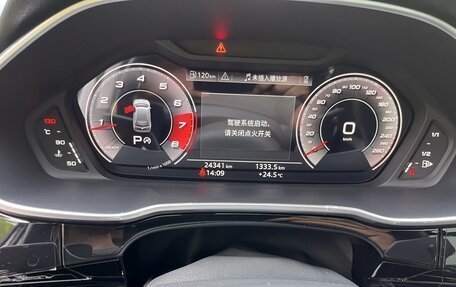 Audi Q3, 2023 год, 2 390 000 рублей, 12 фотография