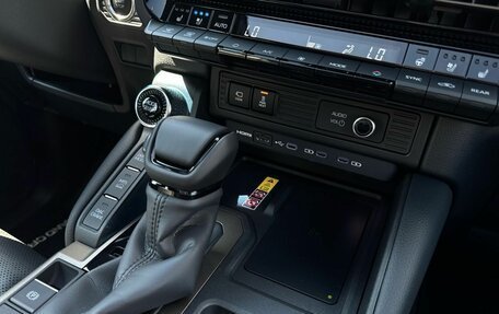 Toyota Land Cruiser Prado, 2026 год, 12 300 000 рублей, 23 фотография