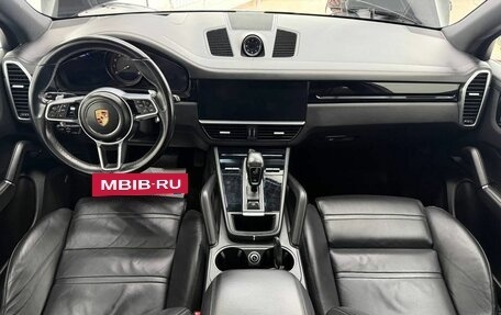 Porsche Cayenne III, 2018 год, 4 797 000 рублей, 21 фотография