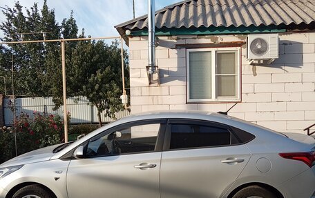 Hyundai Solaris II рестайлинг, 2021 год, 1 800 000 рублей, 4 фотография