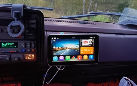 GMC Yukon III, 1992 год, 2 500 000 рублей, 16 фотография