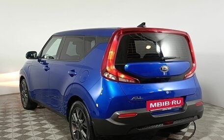 KIA Soul III, 2020 год, 1 800 000 рублей, 5 фотография