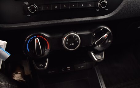 KIA Rio IV, 2019 год, 800 000 рублей, 11 фотография