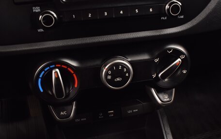 KIA Rio IV, 2019 год, 800 000 рублей, 12 фотография