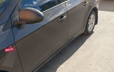 Chevrolet Cruze II, 2013 год, 870 000 рублей, 4 фотография