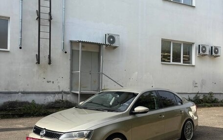 Volkswagen Jetta VI, 2012 год, 1 050 000 рублей, 3 фотография