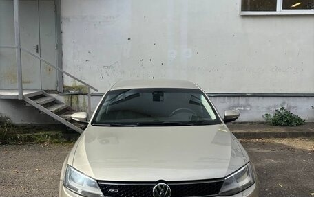 Volkswagen Jetta VI, 2012 год, 1 050 000 рублей, 4 фотография