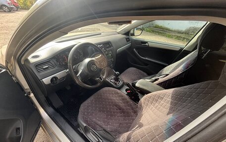 Volkswagen Jetta VI, 2012 год, 1 050 000 рублей, 18 фотография