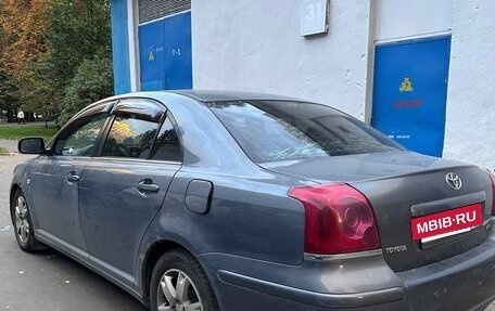 Toyota Avensis III рестайлинг, 2004 год, 470 000 рублей, 4 фотография
