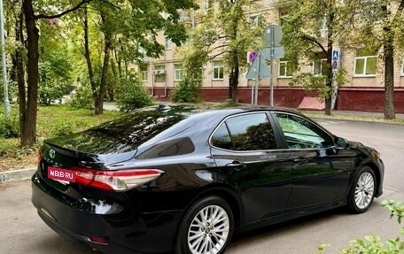 Toyota Camry, 2020 год, 1 885 000 рублей, 4 фотография
