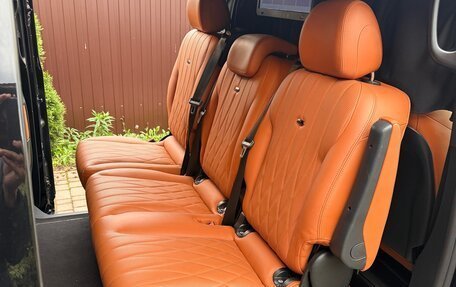 Mercedes-Benz V-Класс, 2022 год, 9 800 000 рублей, 6 фотография