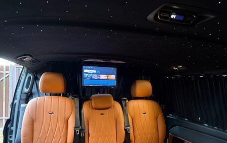 Mercedes-Benz V-Класс, 2022 год, 9 800 000 рублей, 8 фотография