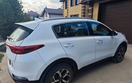 KIA Sportage IV рестайлинг, 2019 год, 2 100 000 рублей, 5 фотография