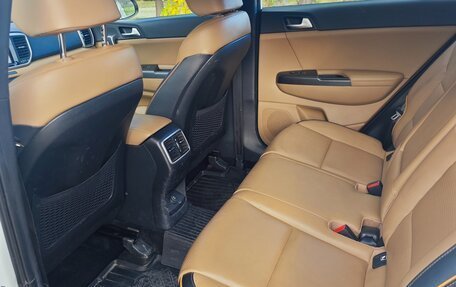 KIA Sportage IV рестайлинг, 2019 год, 2 100 000 рублей, 15 фотография