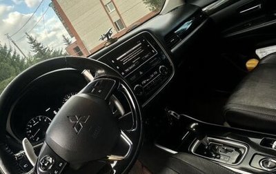 Mitsubishi Outlander III рестайлинг 3, 2018 год, 2 000 000 рублей, 1 фотография