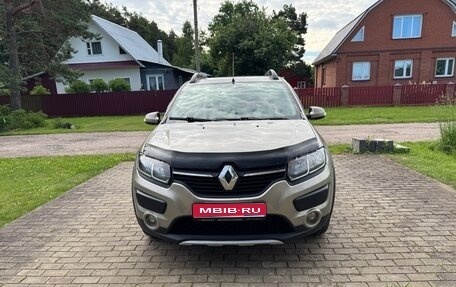 Renault Sandero II рестайлинг, 2015 год, 750 000 рублей, 1 фотография