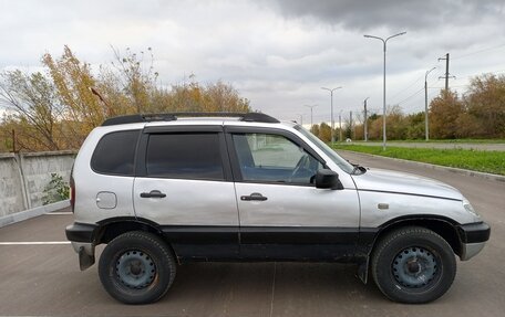 Chevrolet Niva I рестайлинг, 2004 год, 235 000 рублей, 4 фотография