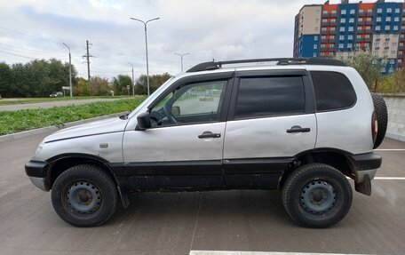Chevrolet Niva I рестайлинг, 2004 год, 235 000 рублей, 8 фотография