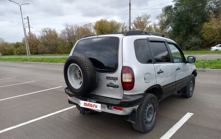 Chevrolet Niva I рестайлинг, 2004 год, 235 000 рублей, 5 фотография