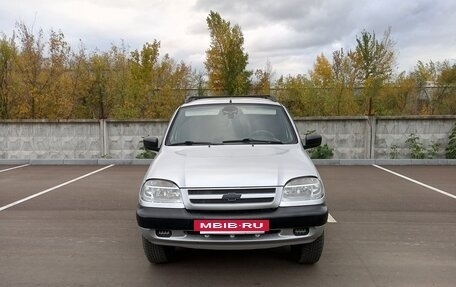 Chevrolet Niva I рестайлинг, 2004 год, 235 000 рублей, 2 фотография
