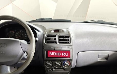 Hyundai Accent II, 2004 год, 300 000 рублей, 14 фотография