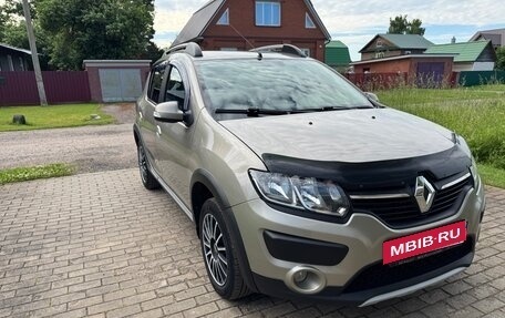 Renault Sandero II рестайлинг, 2015 год, 750 000 рублей, 2 фотография