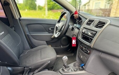 Renault Sandero II рестайлинг, 2015 год, 750 000 рублей, 6 фотография