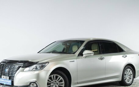 Toyota Crown, 2016 год, 2 579 000 рублей, 4 фотография