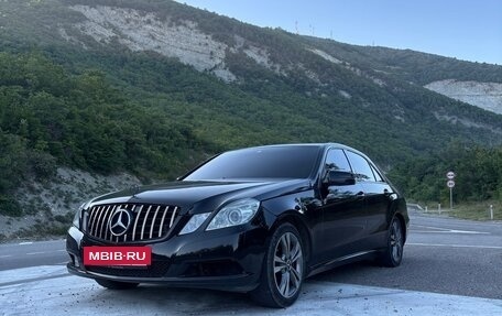 Mercedes-Benz E-Класс, 2011 год, 850 000 рублей, 4 фотография