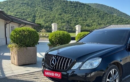 Mercedes-Benz E-Класс, 2011 год, 850 000 рублей, 3 фотография