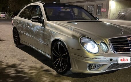 Mercedes-Benz E-Класс, 2003 год, 900 000 рублей, 3 фотография