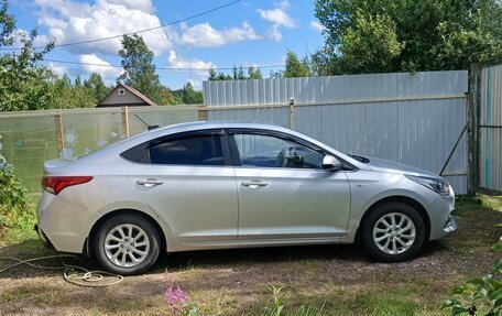 Hyundai Solaris II рестайлинг, 2018 год, 1 000 500 рублей, 1 фотография